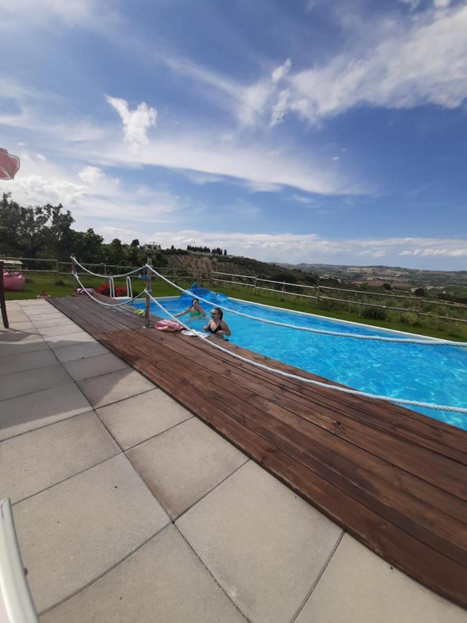 B&B La Casa In Campagna Collecorvino 외부 사진
