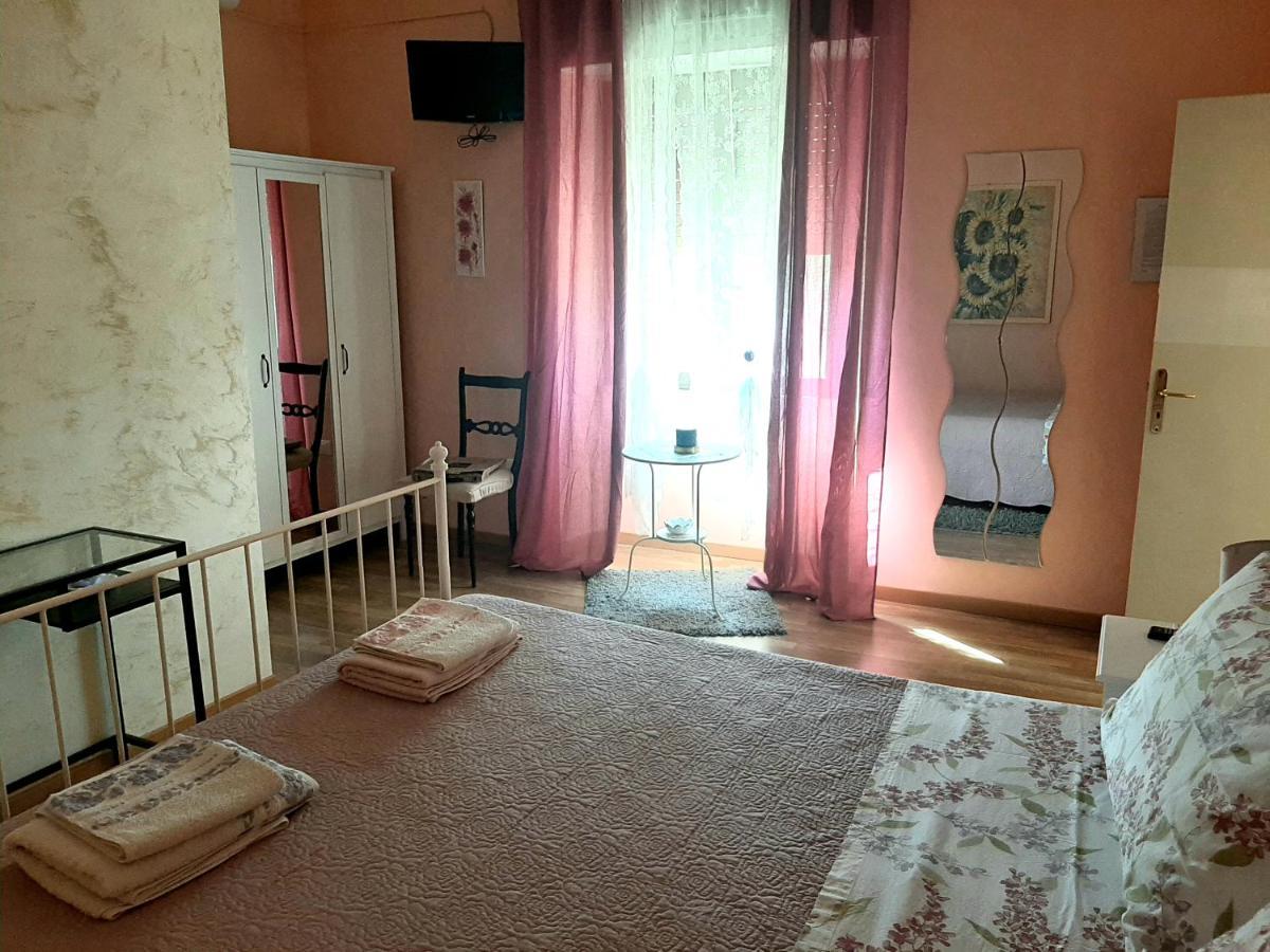B&B La Casa In Campagna Collecorvino 외부 사진